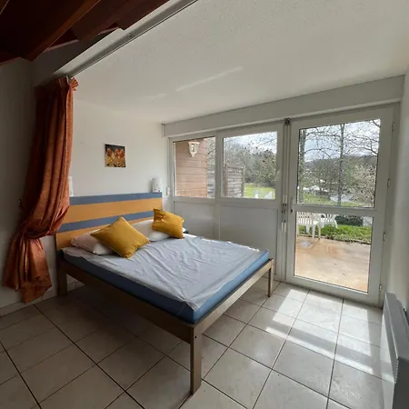à 200 M Du De La Raviège * La Salvetat-sur-Agout